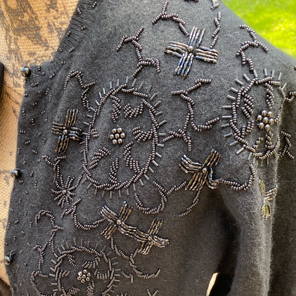 Vintage gorgeous one if a kind cardigan - Picture 3 of 5